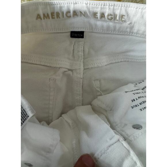 American Eagle White Mom Jeans Size 0 - Picture 6 of 6